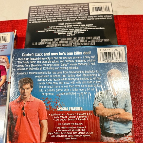 DEXTER SERIES SEASON TWO, THREE & FOUR 📀 DVDS - Picture 8 of 16